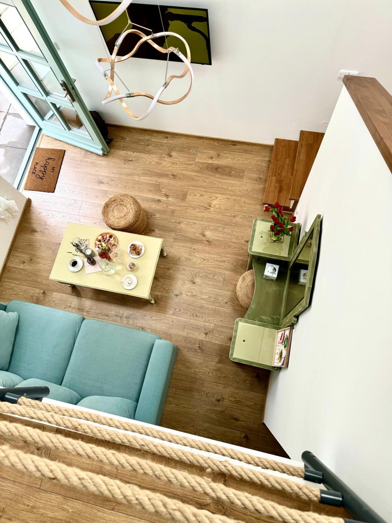 Soul Apartments Микулов Екстериор снимка