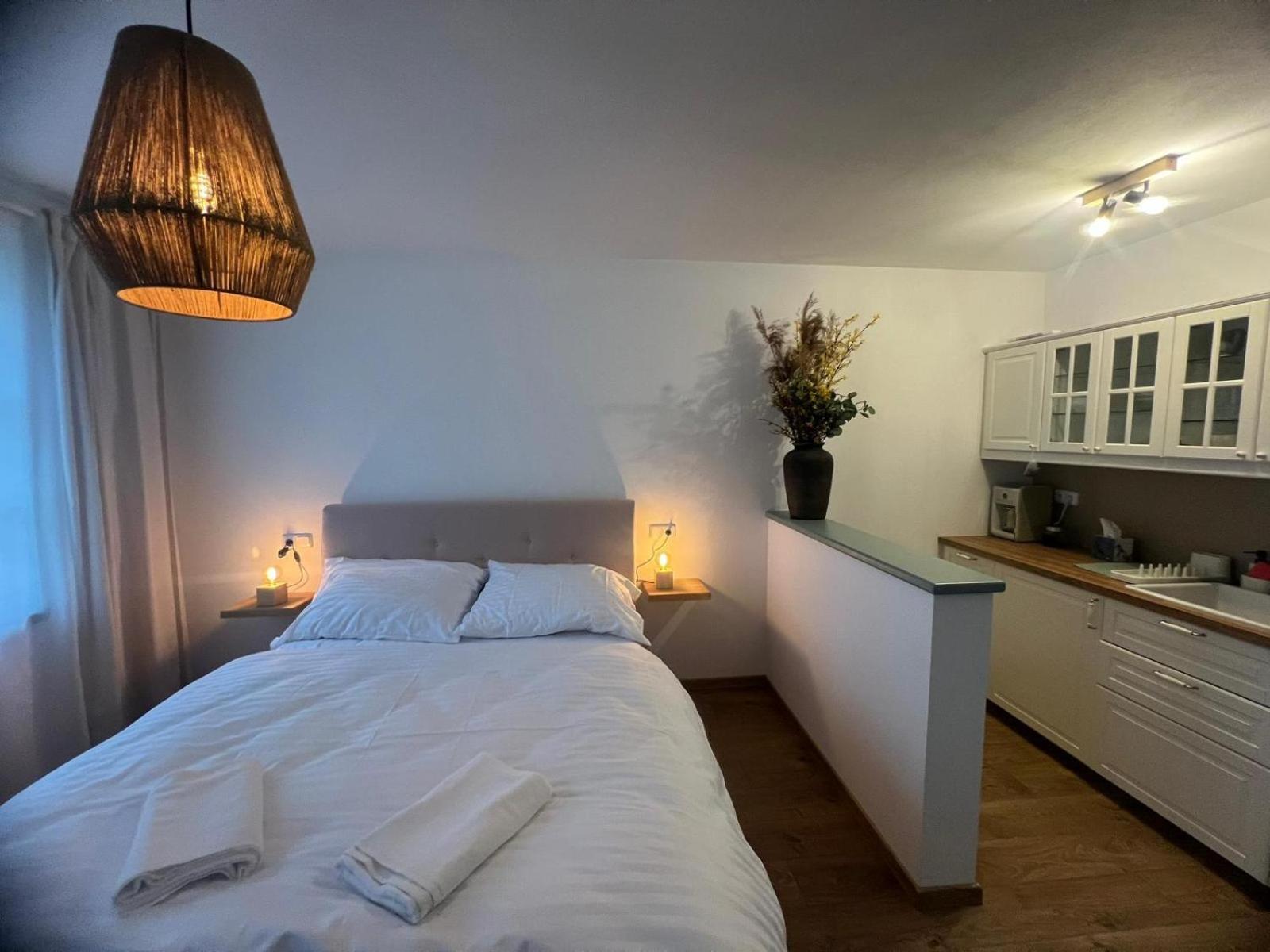 Soul Apartments Микулов Екстериор снимка